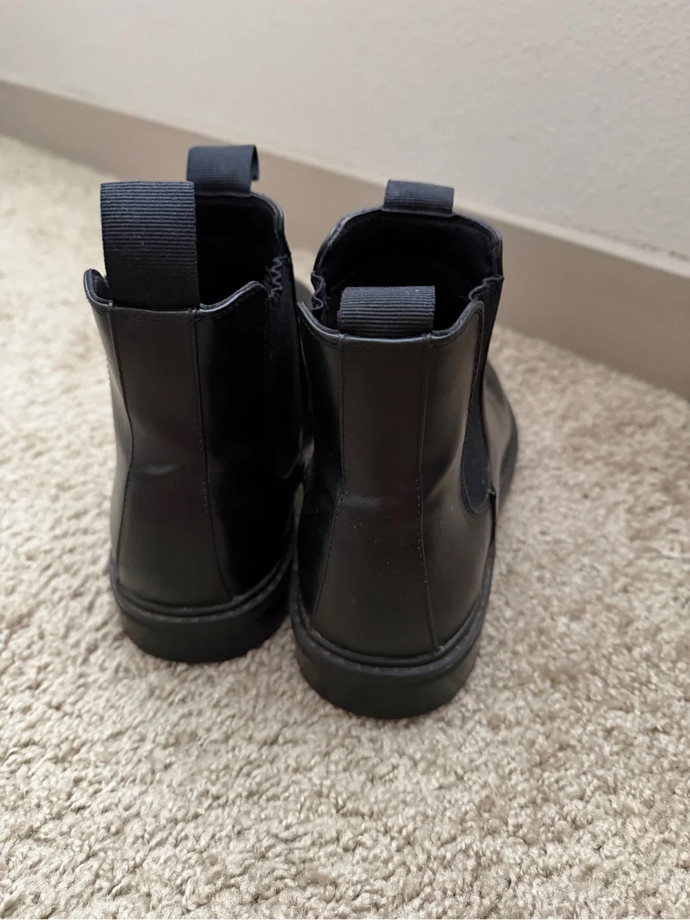 Men's H&M Black Chelsea Boots - Classic Slip-On Ankle Boots